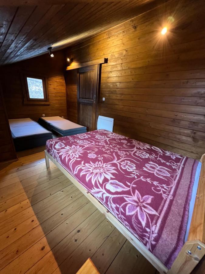 Chalet 6A Dans Les Pyrenees Proche D'Andorre LʼHospitalet-près-lʼAndorre Esterno foto